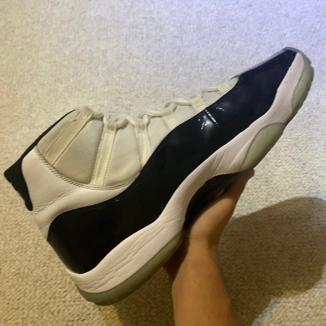 Preowned - Air Jordan 11 Concord Size 14