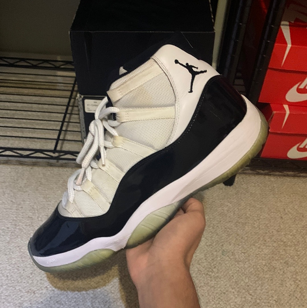 Preowned - Air Jordan 11 Concord Size 12