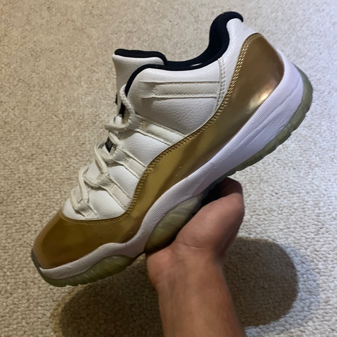 Preowned - Air Jordan 11 Low Closing Ceremony Size 9.5