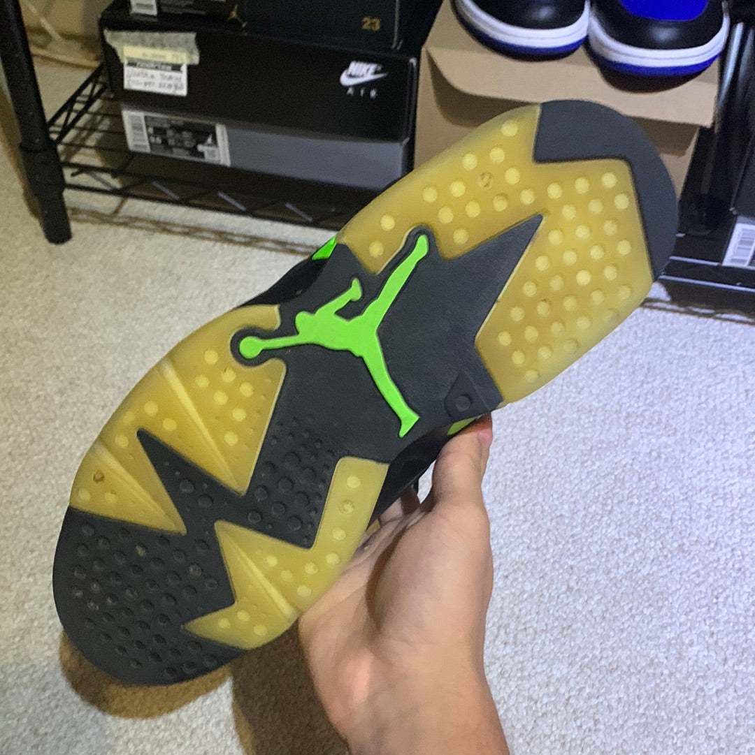 Preowned - Air Jordan 6 Electric Green Size 9.5