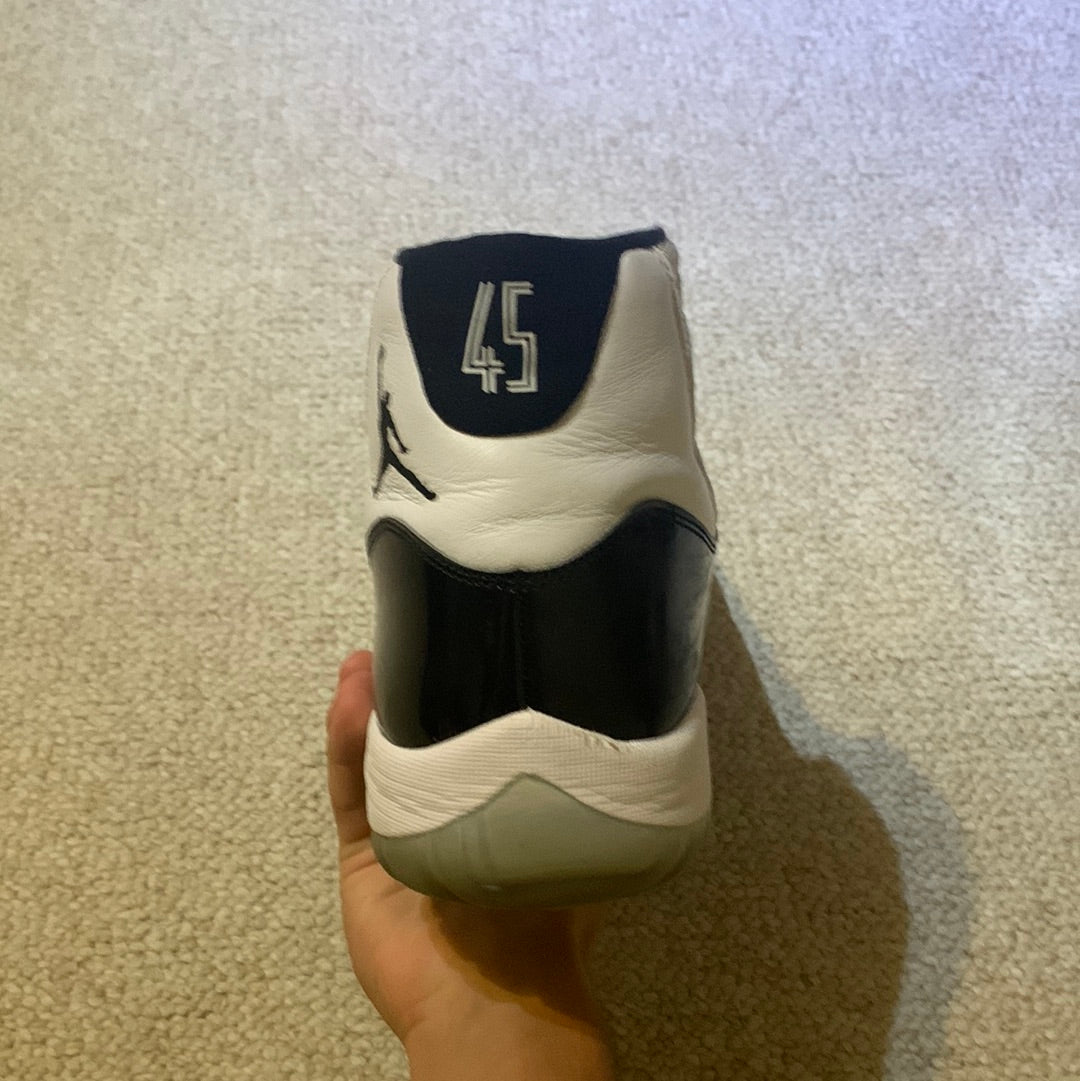 Preowned - Air Jordan 11 Concord Size 14