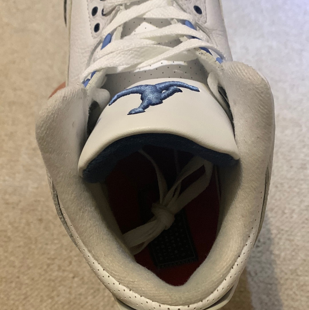 Preowned - Air Jordan 3 UNC Size 9.5