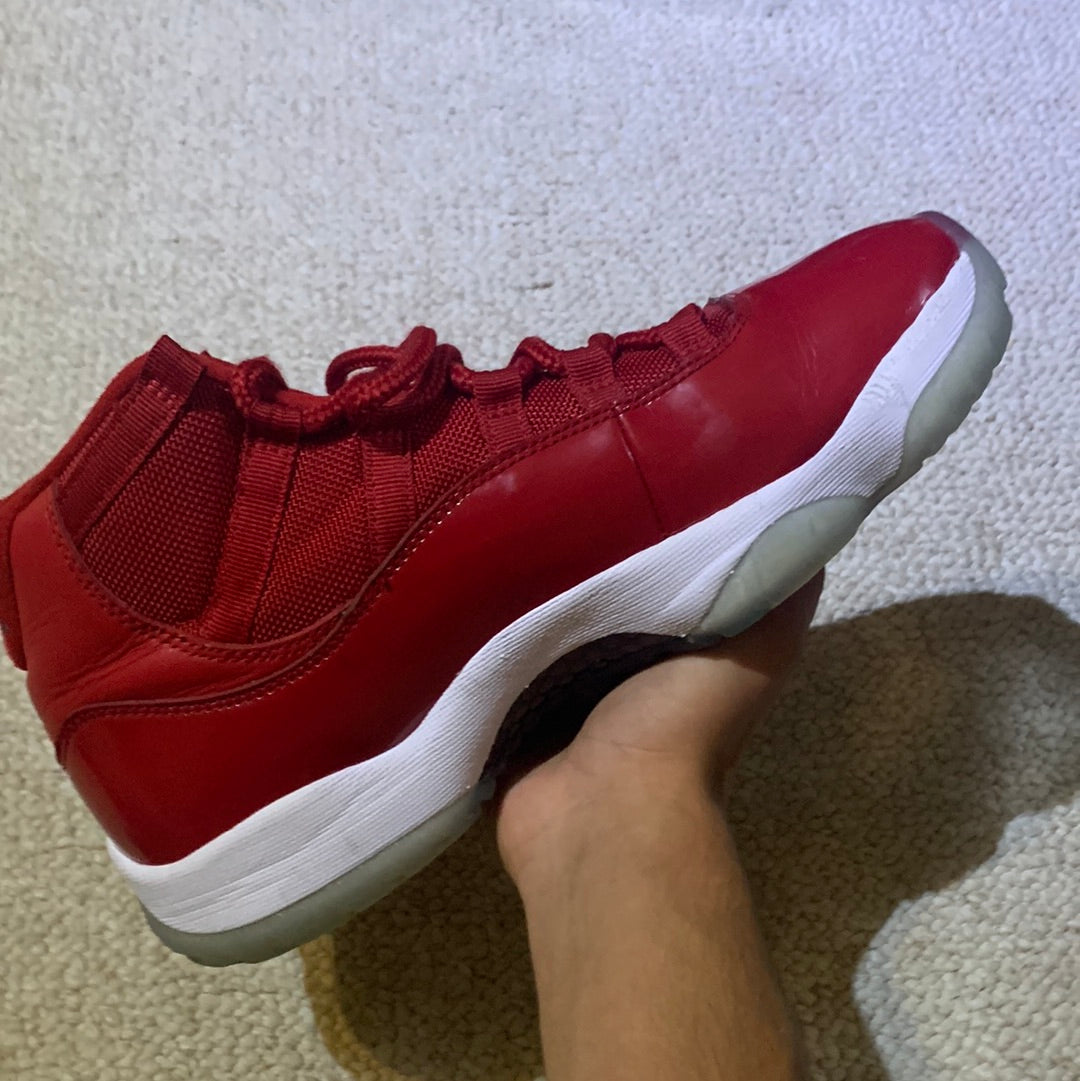 Preowned - Air Jordan 11 Win Like 96 Size 8