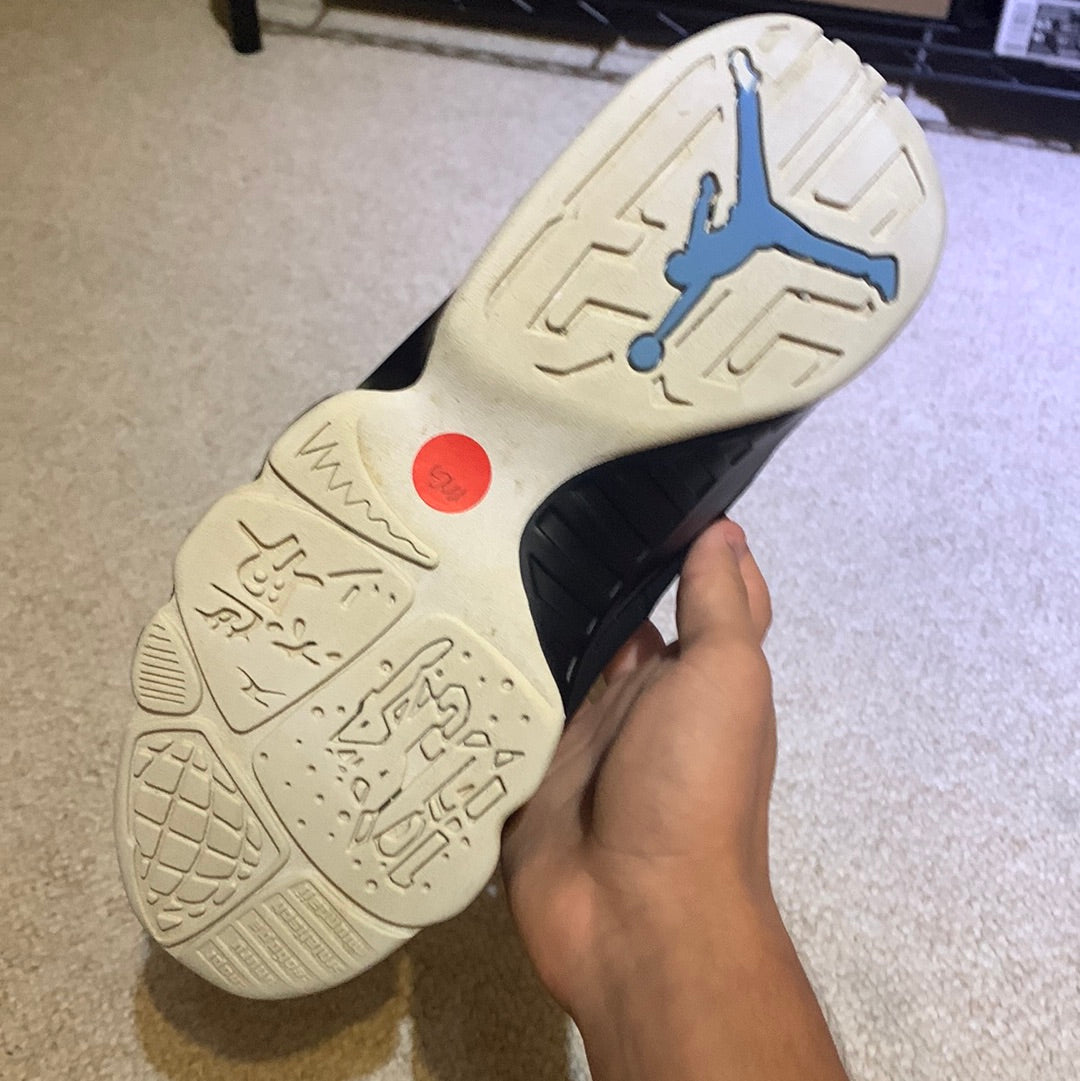 Preowned - Air Jordan 9 University Blue Size 8.5