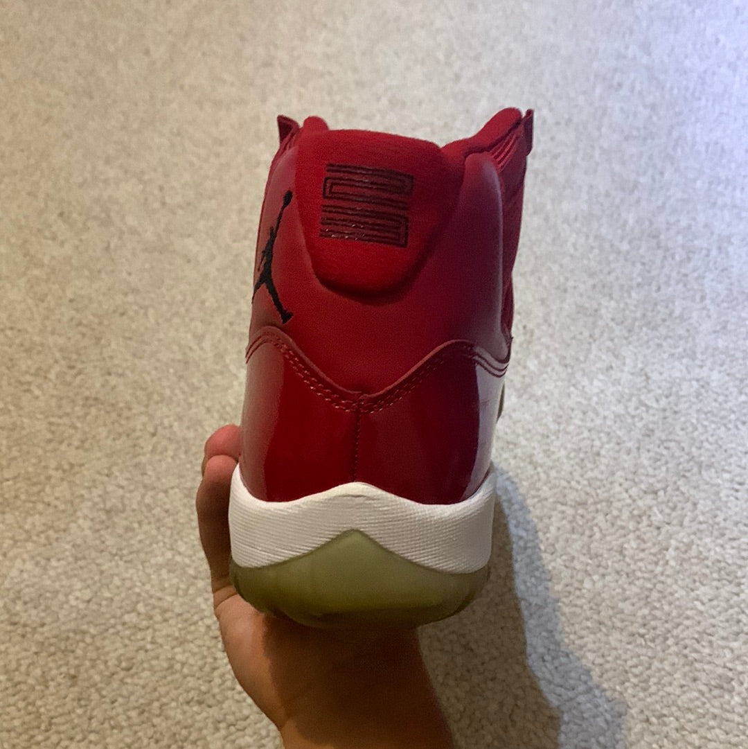 Preowned - Air Jordan 11 Win Like 96 Size 9.5
