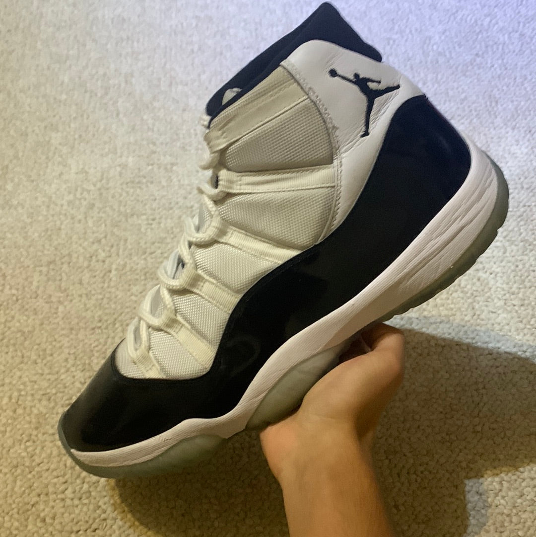 Preowned - Air Jordan 11 Concord Size 14