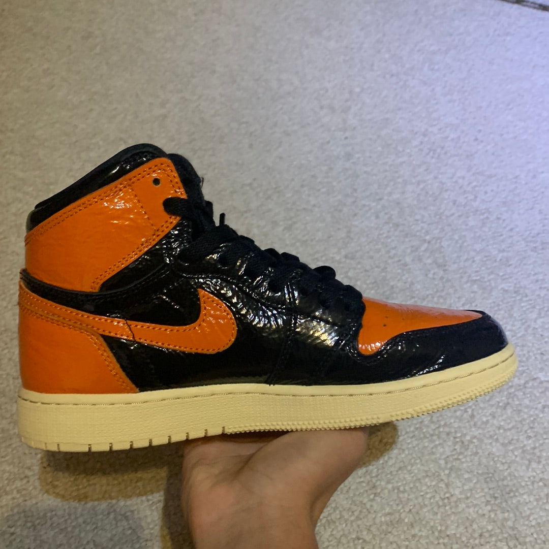 Preowned - Air Jordan 1 Shattered Backboard 3.0 Size 6